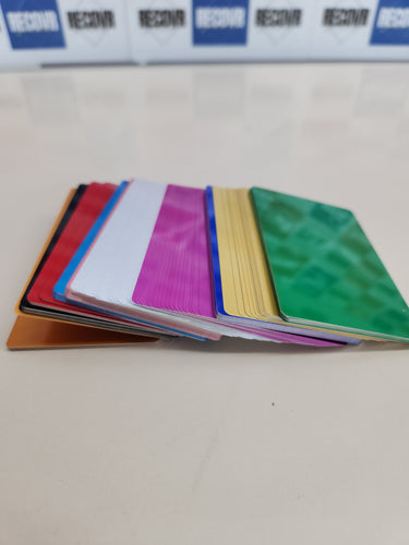 Tarjetas aluminio 150 ud multicolor 86×54 mm